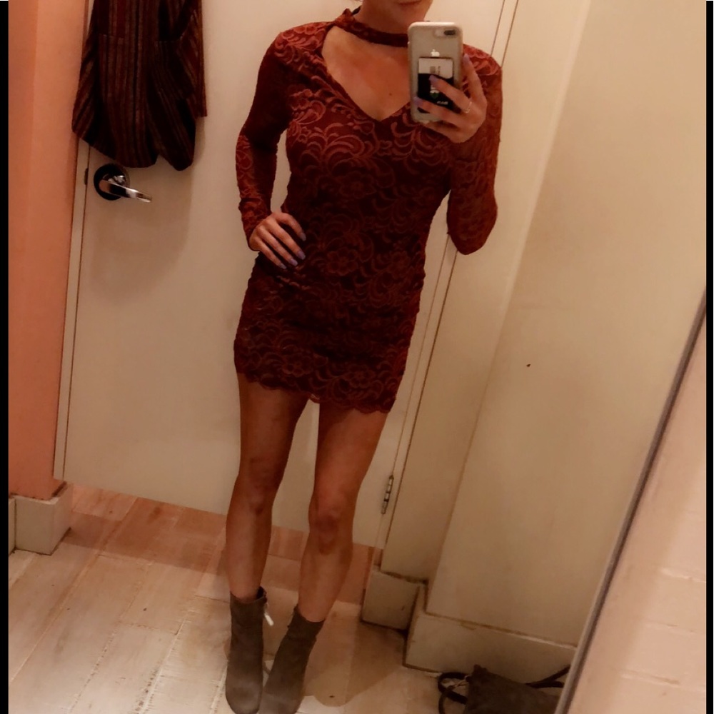 🔥 NWT 🔥 Forever 21 Long Sleeve Lace Mini Dress